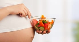 Mulher Gravida Alimenta&ccedil;&atilde;o saud&aacute;vel